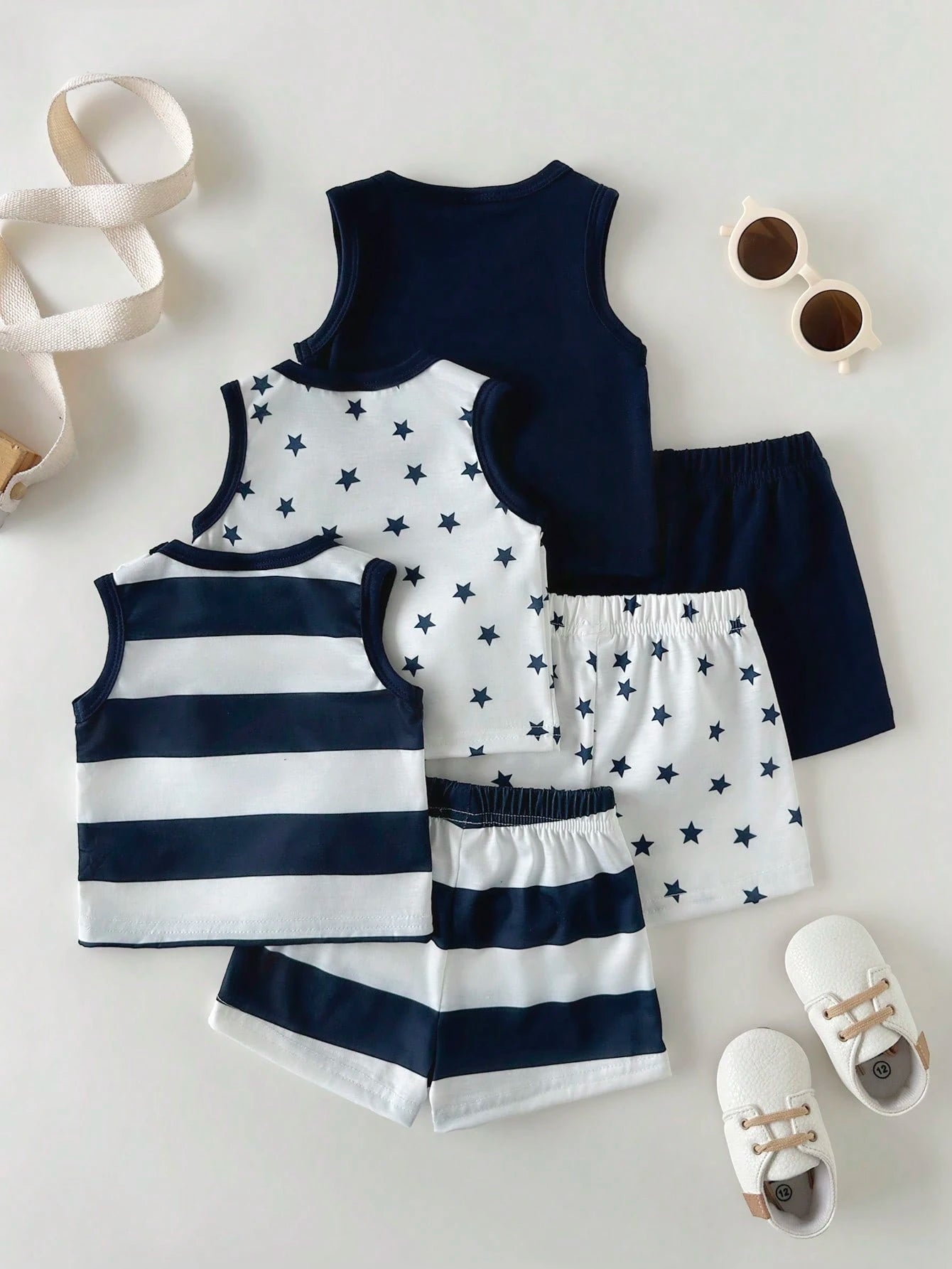 2pcs/Set Newborn Baby Boy Casual Fashion Minimalist Cute Dinosaur Print Sleeveless Top And Dinosaur Print Shorts Set, Suitable For Summer, Outings