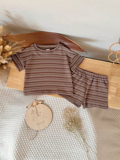 2pcs/Set Toddler Boys/Girls Casual Brown Striped Short Sleeve T-Shirt And Shorts Set, Summer