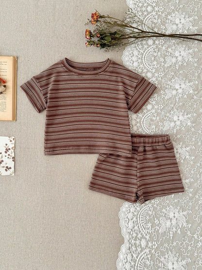 2pcs/Set Toddler Boys/Girls Casual Brown Striped Short Sleeve T-Shirt And Shorts Set, Summer