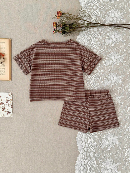 2pcs/Set Toddler Boys/Girls Casual Brown Striped Short Sleeve T-Shirt And Shorts Set, Summer