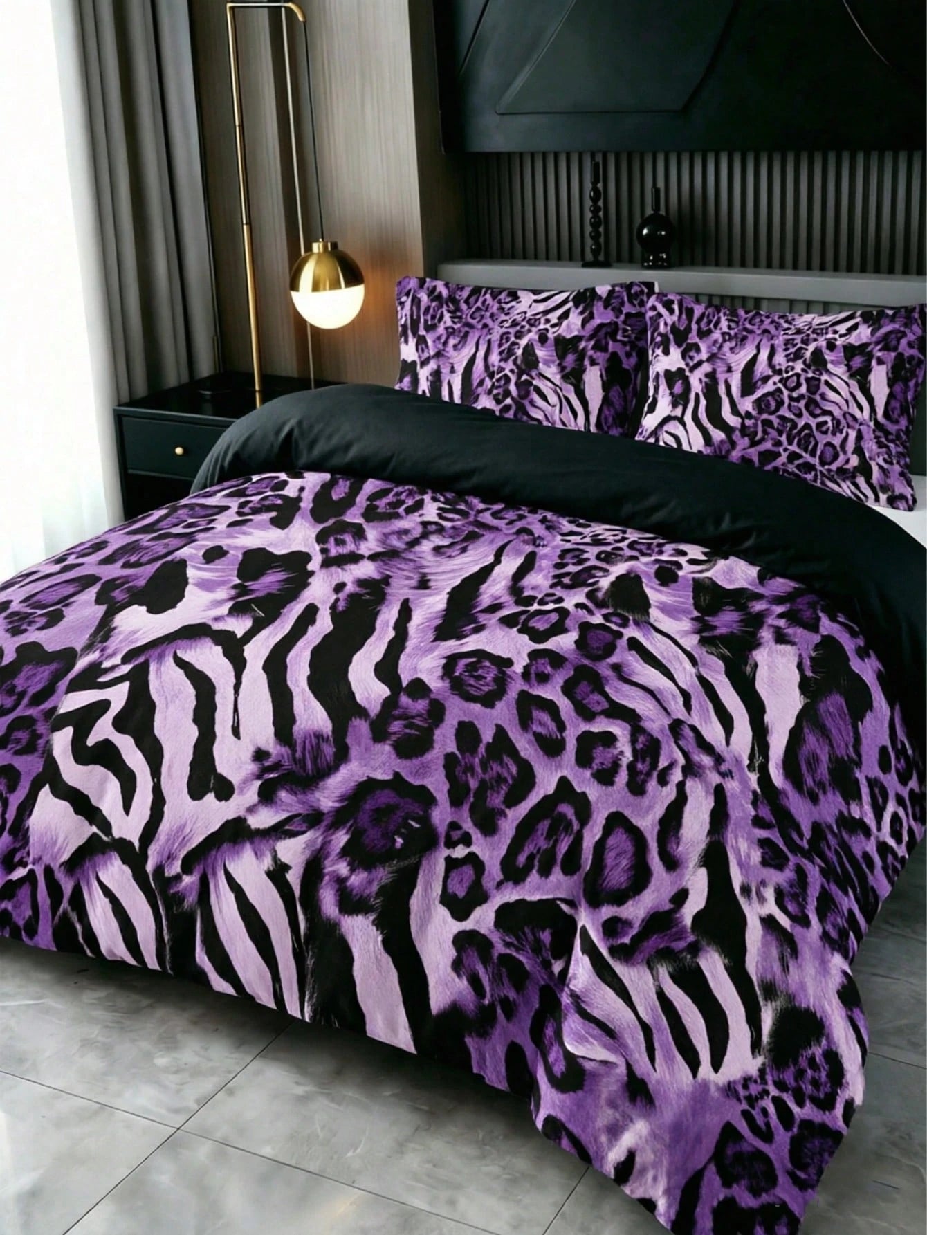 3-Piece Luxury Black Leopard Print Gothic Style Duvet Cover Set, Pillowcase Pattern Random, Duvet Cover Set (1 Duvet Cover + 2 Pillowcases, Pillow Inserts Not Included), Soft Warm Comfortable Bedroom