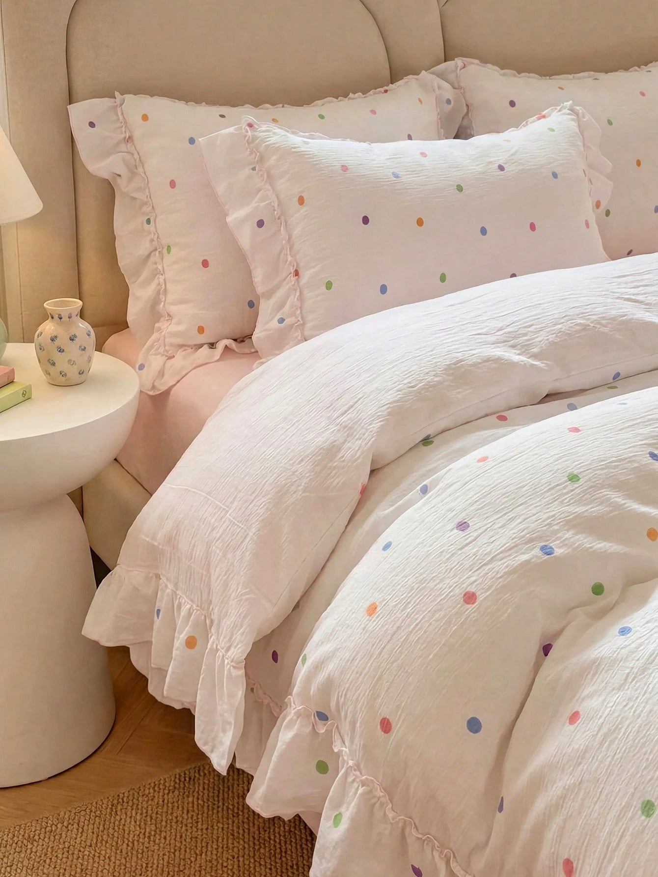 3-Piece Set Of Wrinkled Yarn Korean Lace Bedding Quilt Cover Set, Including 1 Quilt Cover And 2 Pillowcases (Excluding Core), Cute Color Polka Dot Printing Quilt Cover, The Fabric Is Comfortable