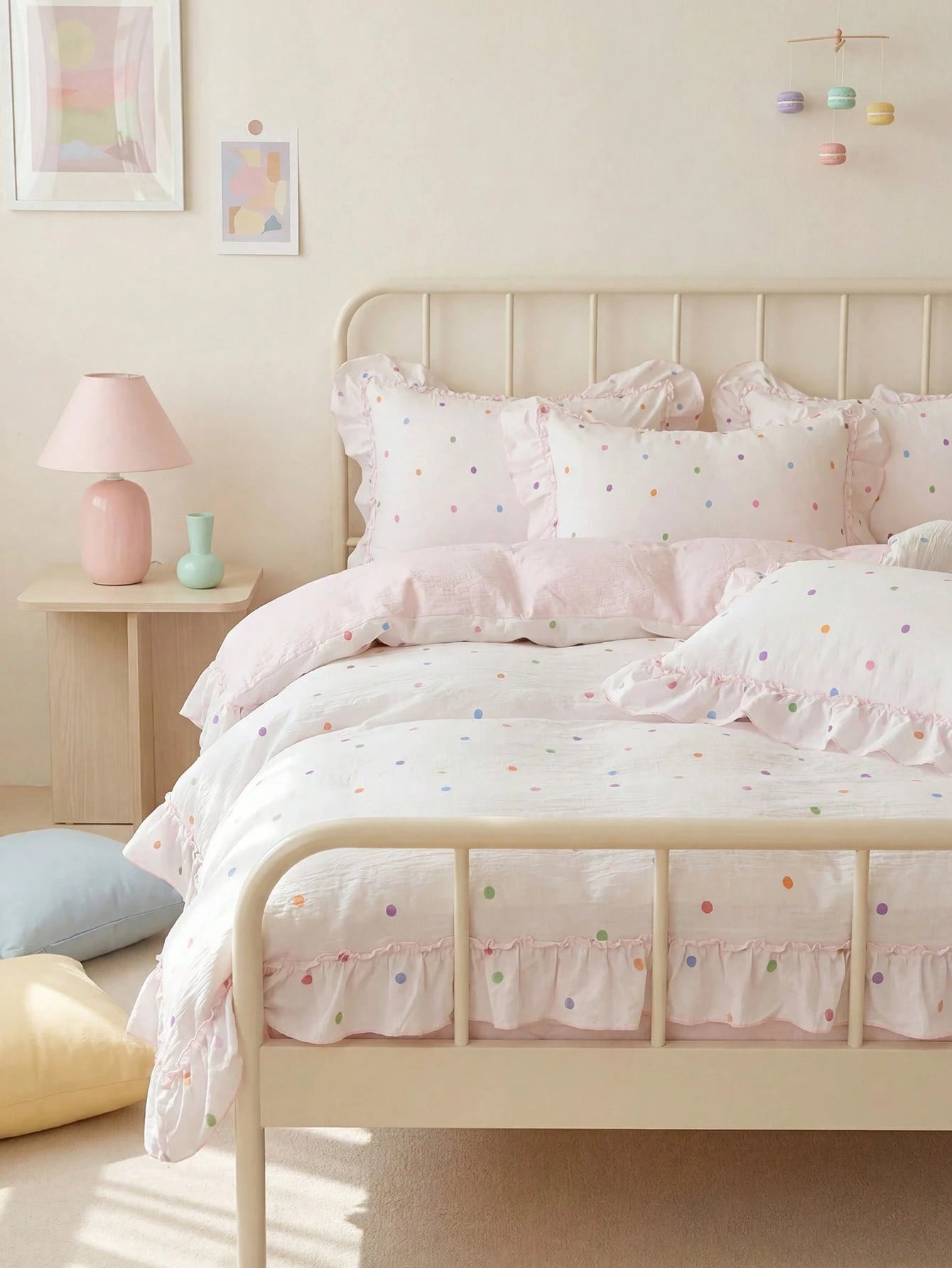 3-Piece Set Of Wrinkled Yarn Korean Lace Bedding Quilt Cover Set, Including 1 Quilt Cover And 2 Pillowcases (Excluding Core), Cute Color Polka Dot Printing Quilt Cover, The Fabric Is Comfortable