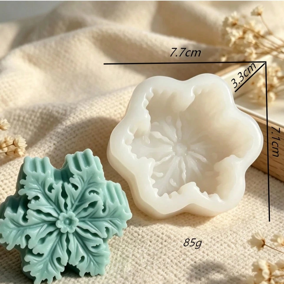 3D Creative Halloween Snowflake Shaped DIY Silicone Mold For Aromatherapy Candles, Resin Crafts, Plaster Decor