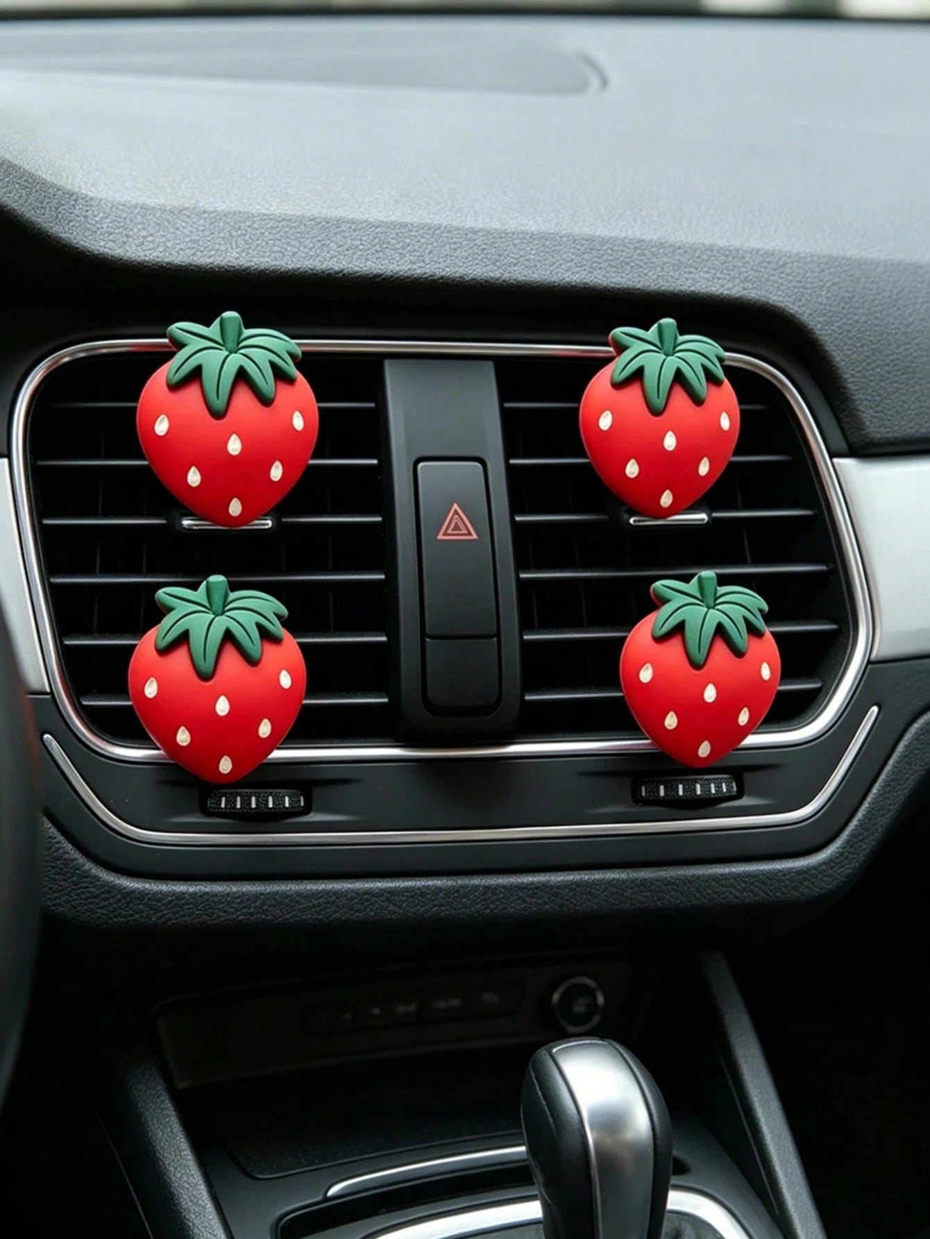 3D Strawberry Car Air Vent Decor, Creative Car Aromatherapy Clip, Girly Car Interior Accessory, Fresh Strawberry Car Vent Clip, Fruit Car Aromatherapy Decor Clip, Sweet Car Interior Ornament, Without