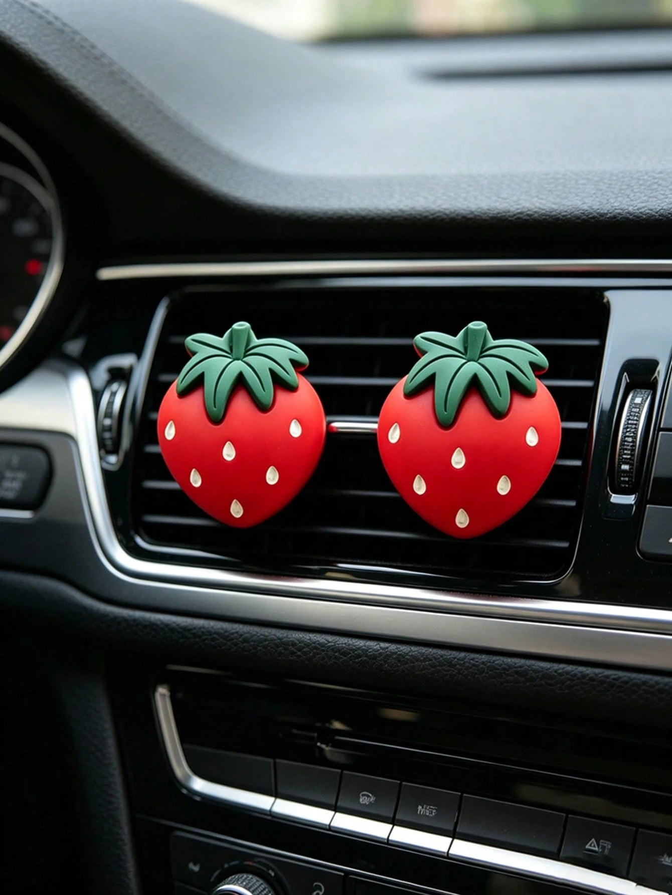 3D Strawberry Car Air Vent Decor, Creative Car Aromatherapy Clip, Girly Car Interior Accessory, Fresh Strawberry Car Vent Clip, Fruit Car Aromatherapy Decor Clip, Sweet Car Interior Ornament, Without