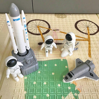 3pcs Astronaut Spaceship Model Toys, Rocket Launch Pad Space Station Model, Astronaut Collection Model Miniatures, Aerospace Rocket Aviation Toys, Astronaut Desk Decor, Home Decoration (Random Gesture