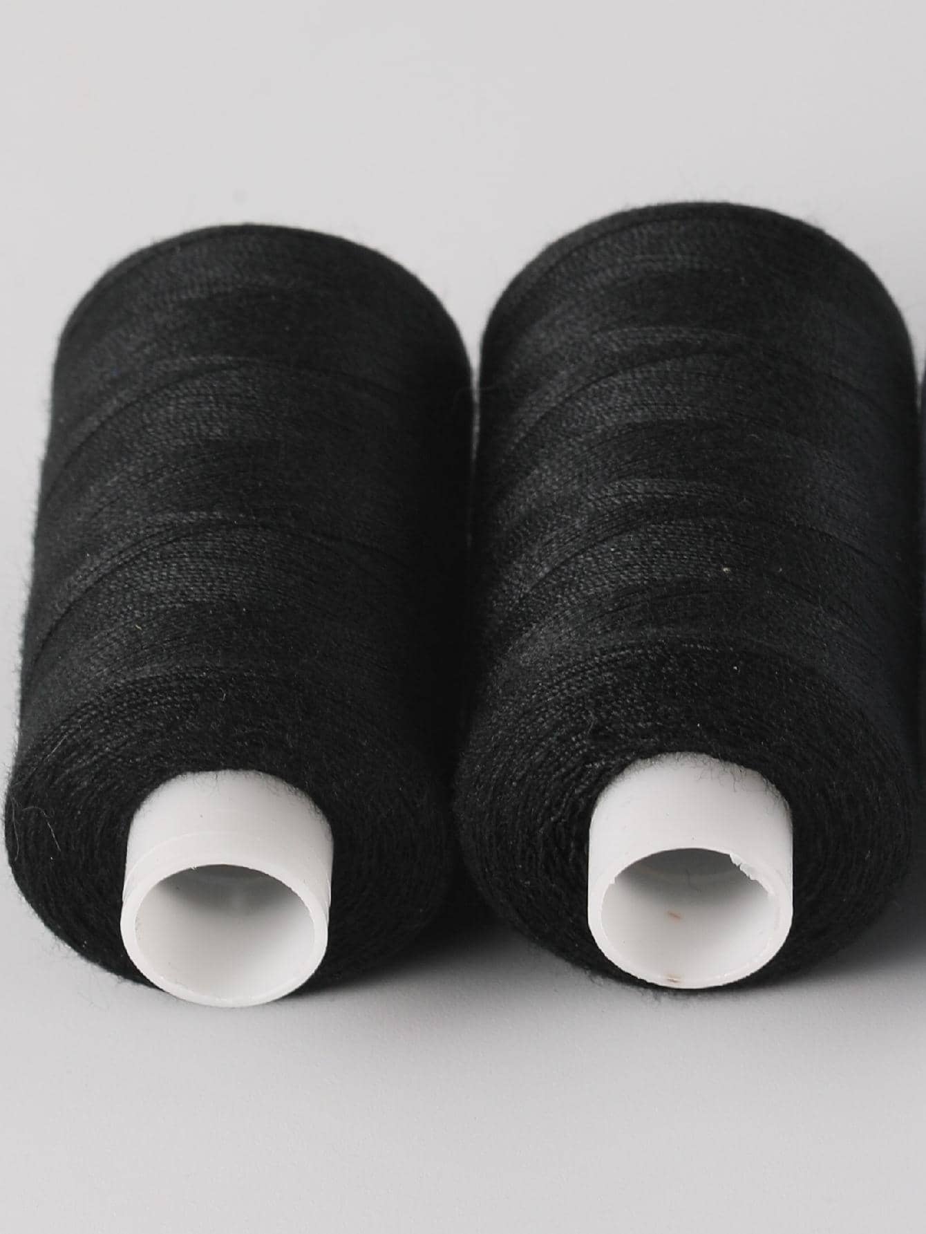40/2 Black 500 Yard Multi-Purpose Sewing Thread, Household Use
