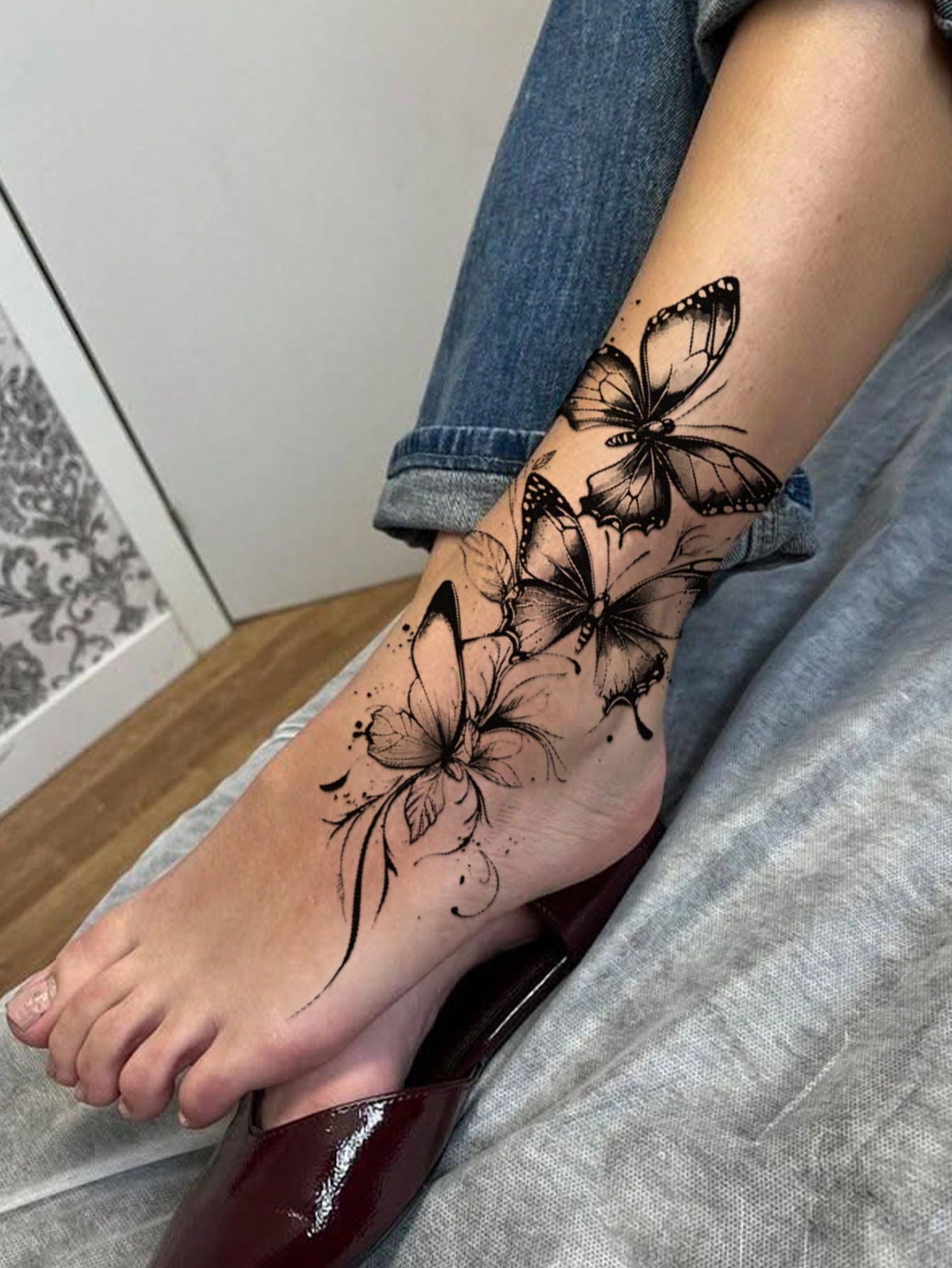 4pcs Black Butterfly & Floral Temporary Tattoo Stickers, Sexy Realistic Rose, Butterfly And English Phrase Design, Waterproof Body Art For Women, Easy To Apply And Remove, Sexy Dancer Design, Suitable