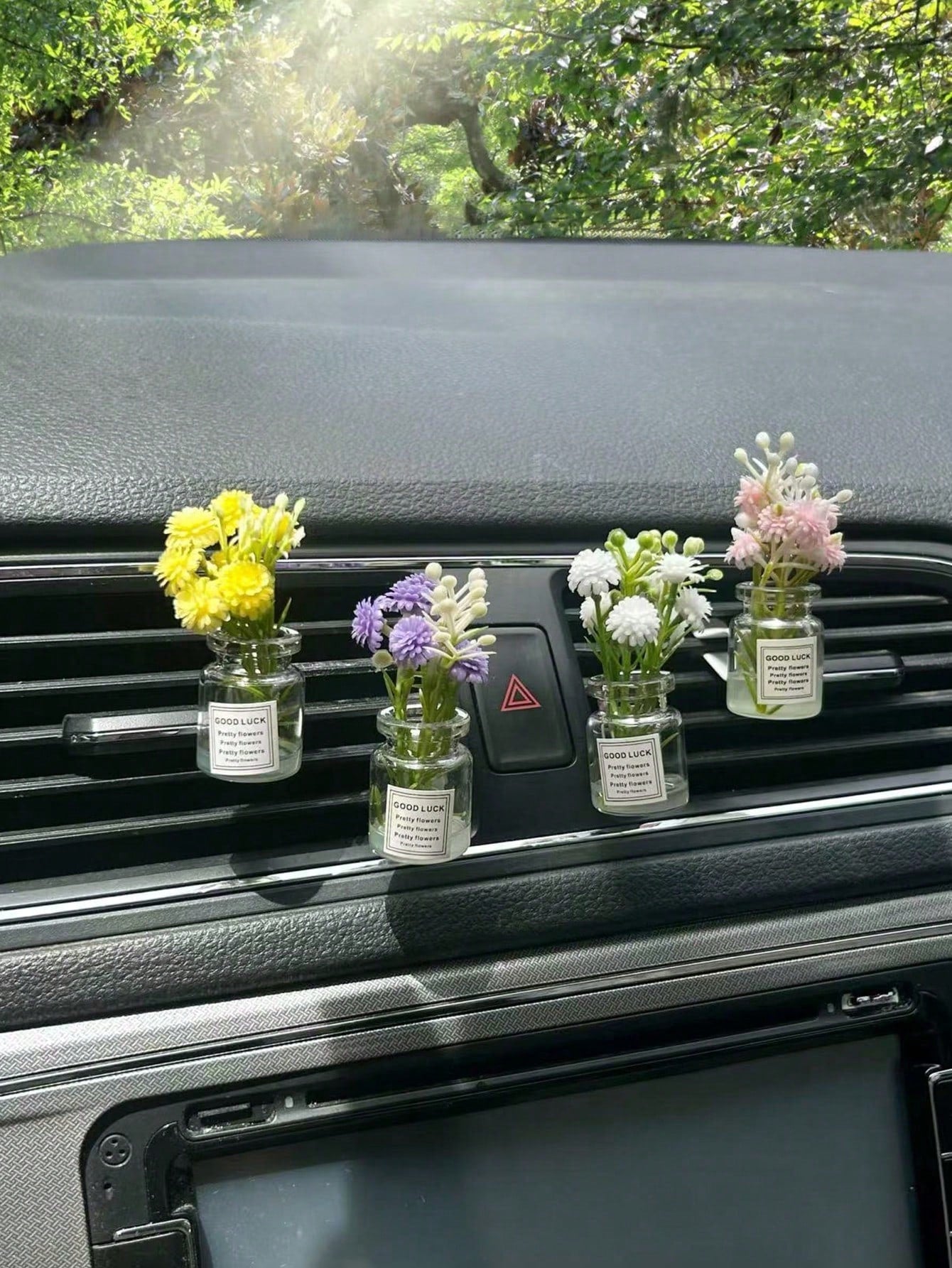 4pcs Car Air Outlet Artificial Flower Air Conditioner Clip Aromatherapy Car Decoration Car Perfume Fragrance Light Car Supplies Female