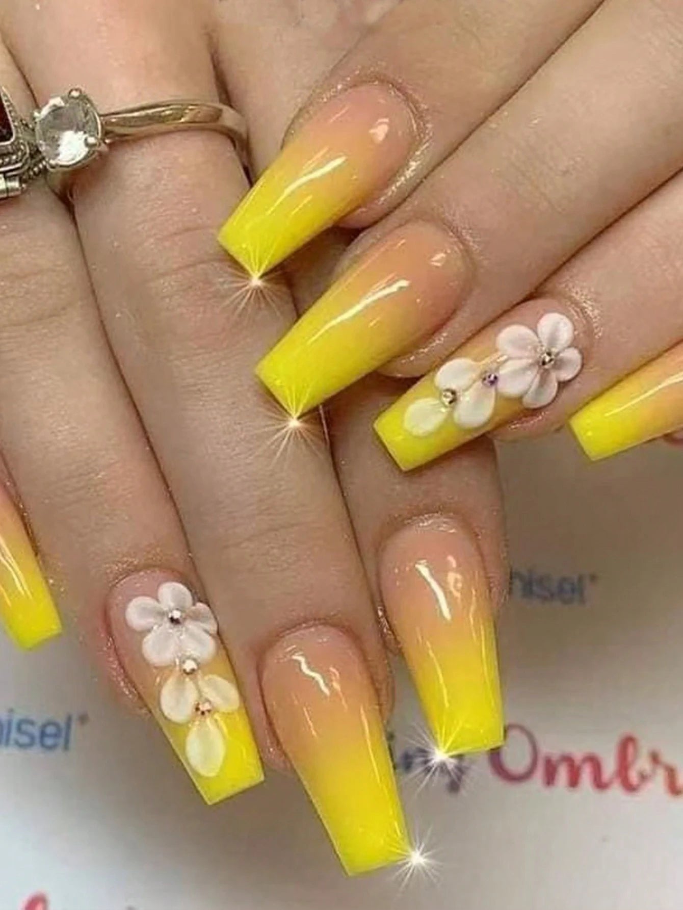 6Pcs 3D Handmade Acrylic Flower Nail Charms Luxury White Flower Rhinestones Nail Art Charms Hand Carve By Manicurist Acrylic Flower Decals Ins Nail Supplies For Girl Women Spring Summer Diy Nail Craft