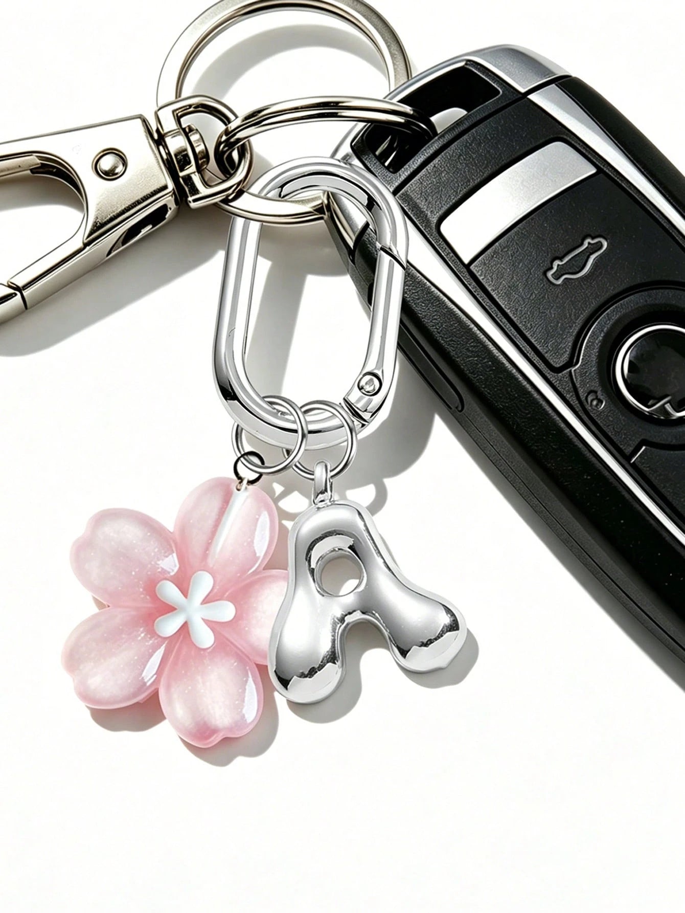 A-Z Silver Letter With Delicate Pink Cherry Blossom Decor Pendant, Fashionable Women's Keychain, Car Key Decoration, Can Be Hung On Keys, Shoulder Bags, Handbags, Wallets, Suitable For School, Office