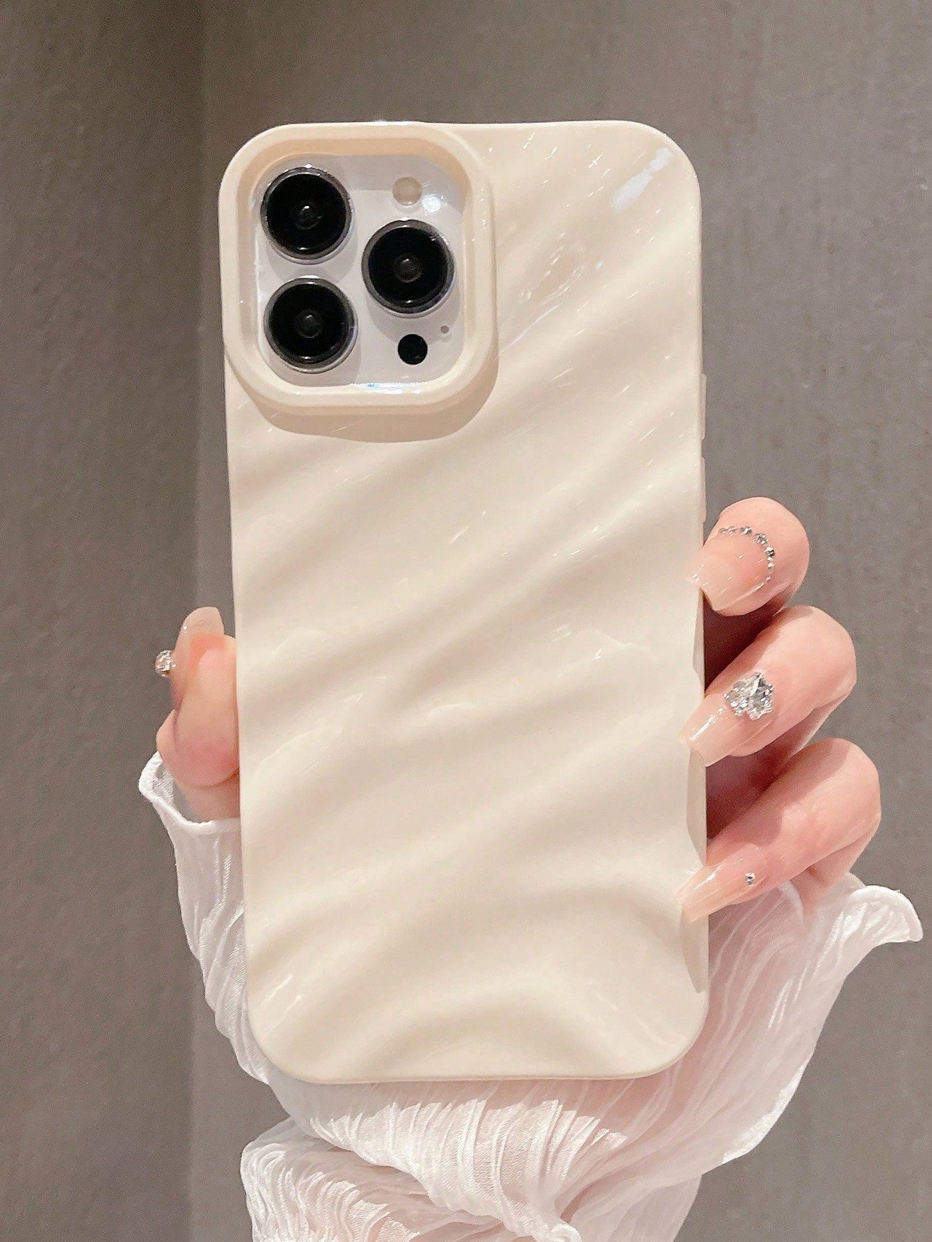 Alloy Asymmetrical Ripple Gold Metallic Asymmetrical Ripple Asymmetrical Ripples Apple Glitter Liquid Case Compatible With IPhone 14 Pro Max/13/12/11 Protective Cover Compatible With IPhone 15 Pro Max