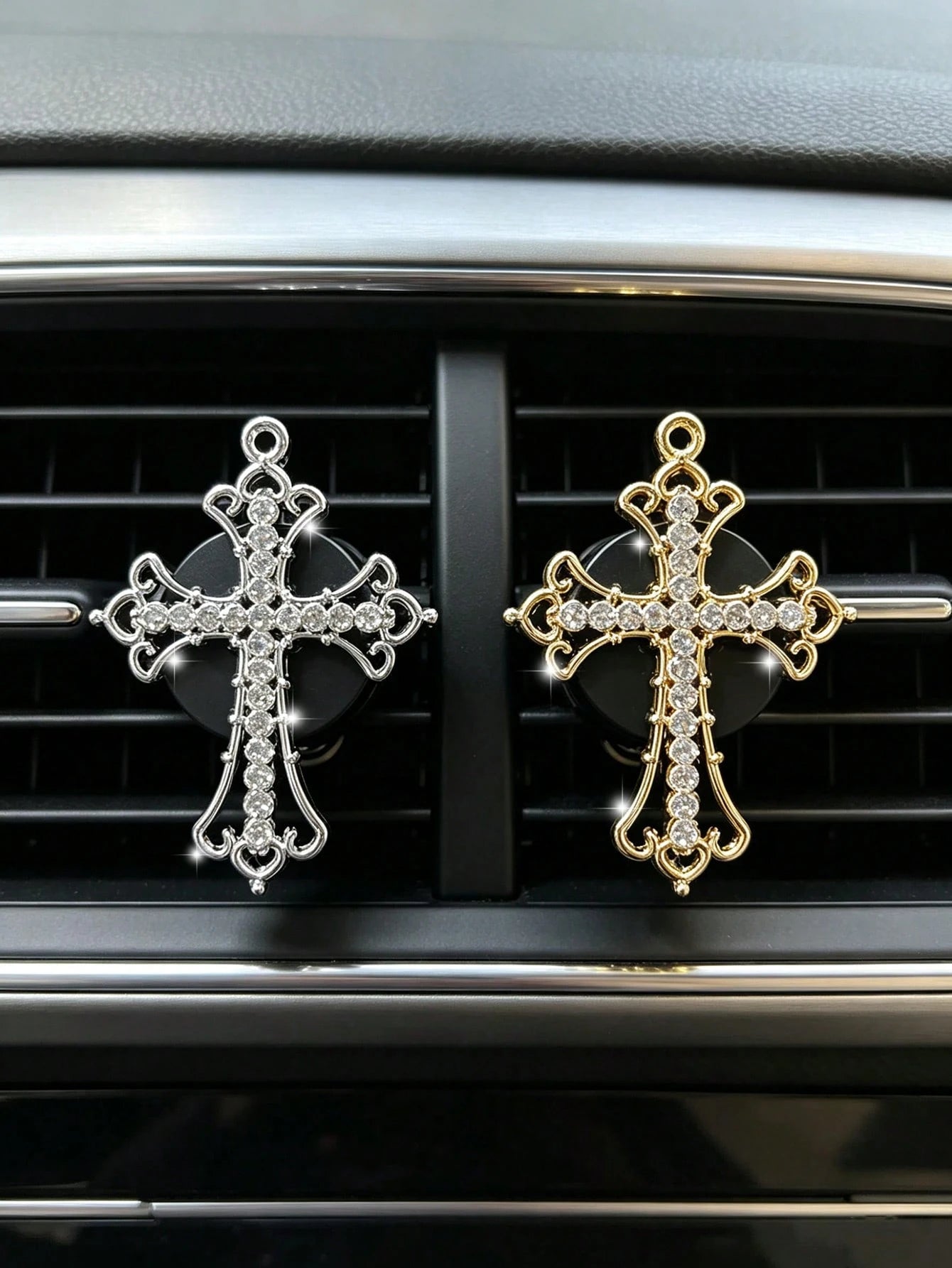 Alloy Rhinestone Cross Car Air Vent Decor High-End Car Air Conditioner Vent Aromatherapy Clip Decorative Clip Car Accessories