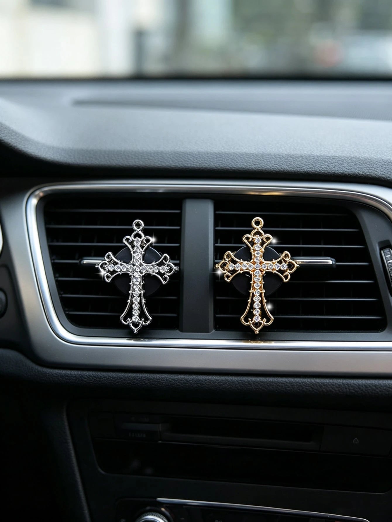 Alloy Rhinestone Cross Car Air Vent Decor High-End Car Air Conditioner Vent Aromatherapy Clip Decorative Clip Car Accessories