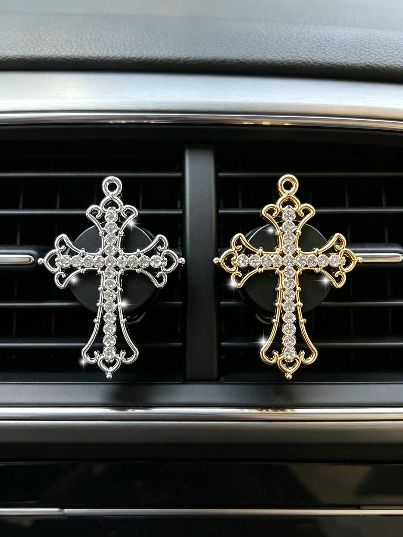 Alloy Rhinestone Cross Car Air Vent Decor High-End Car Air Conditioner Vent Aromatherapy Clip Decorative Clip Car Accessories