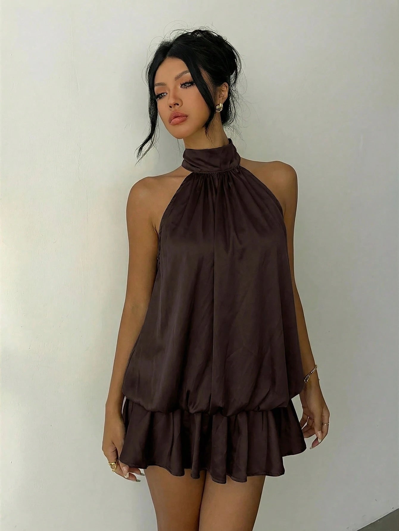Aloruh Women's Solid Color Ruched Halter Neck Mini Dress, Fashionable For Dates And Parties, Summer, Dark Brown, Commuter Night Out Date Night Sexy