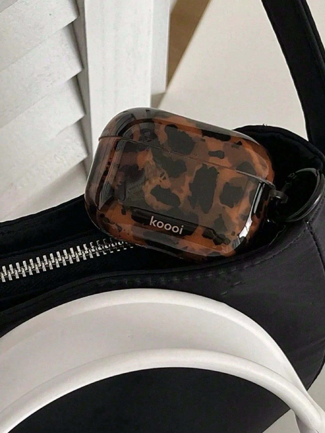 Amber Tortoise Shell Silicone 1pc Vintage Amber Leopard Print Phone Case Compatible With Apple, Includes Silicone Protective Case Compatible With Airpods Pro 2/2/3, High Quality Delicate Design, Comes