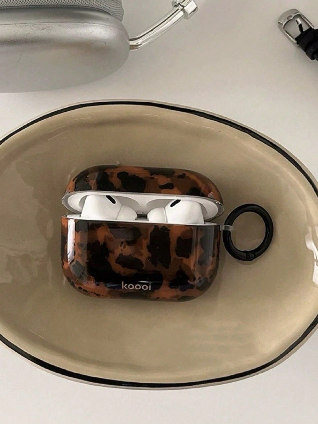 Amber Tortoise Shell Silicone 1pc Vintage Amber Leopard Print Phone Case Compatible With Apple, Includes Silicone Protective Case Compatible With Airpods Pro 2/2/3, High Quality Delicate Design, Comes