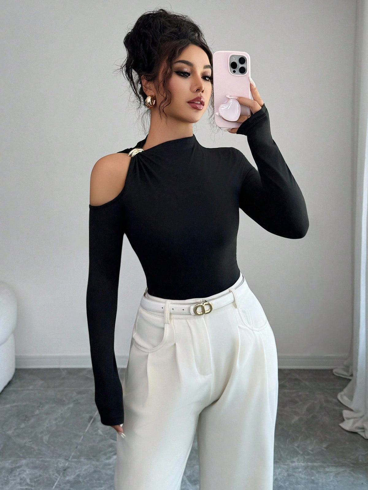 Arcane Artistry Fitted Sexy Metal Decor Hollow Out Off Shoulder Long Sleeve T-Shirt Fall Cloth For Women