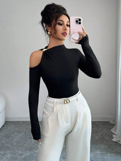 Arcane Artistry Fitted Sexy Metal Decor Hollow Out Off Shoulder Long Sleeve T-Shirt Fall Cloth For Women