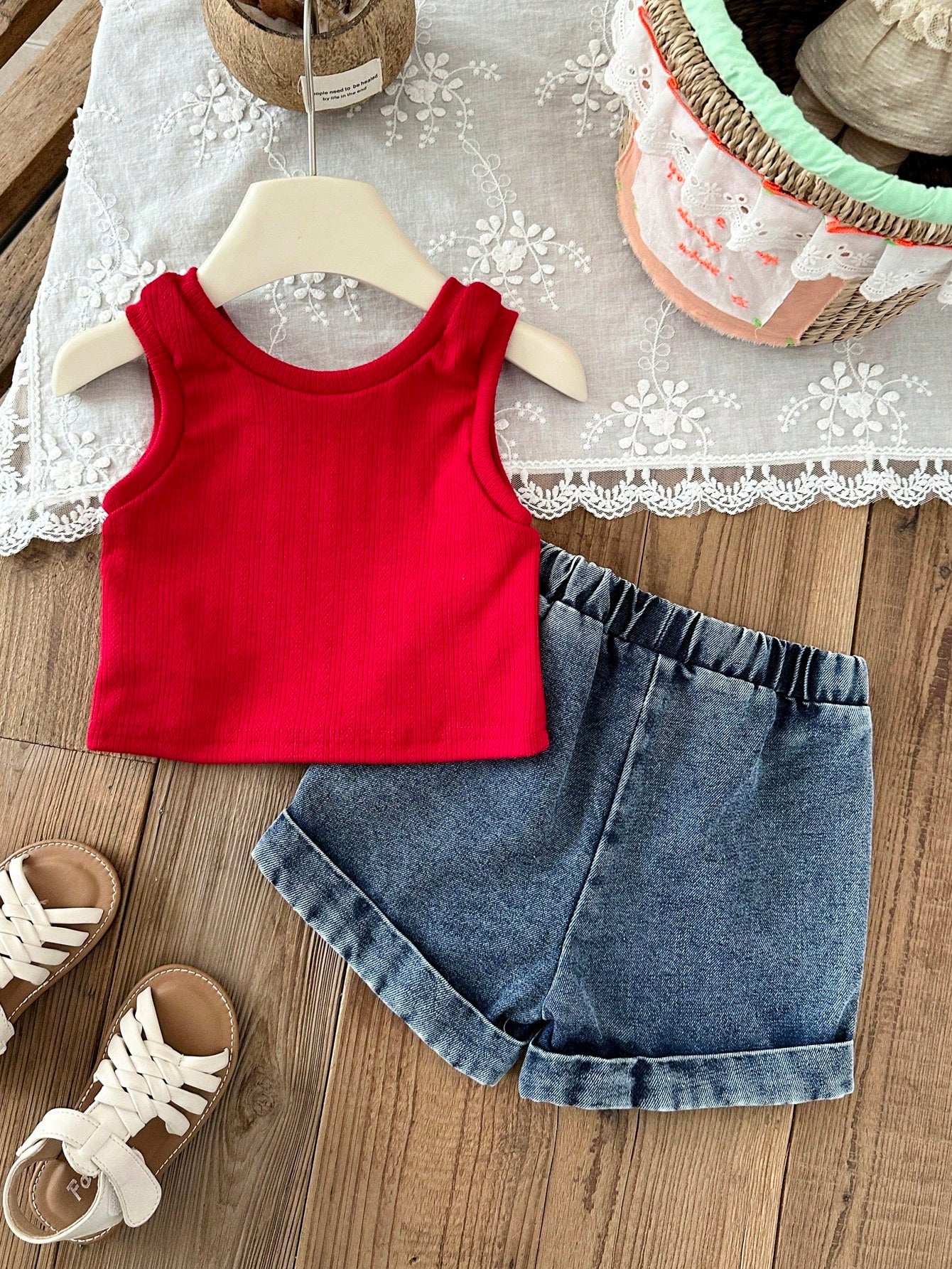 Baby Girl 0-3years 2pcs/Set Summer&Autumn Casual,Cute And Street Style Going Outifit, Sleeveless Strawberry Decoration Top&Short Jeans