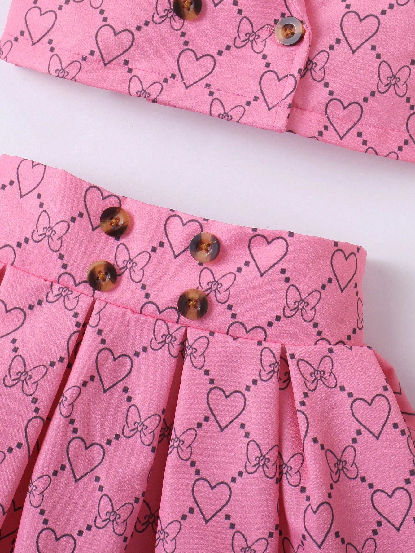 Baby Girl Heart & Bow Print Lapel Neck Top & Fold Pleated Skirt Set