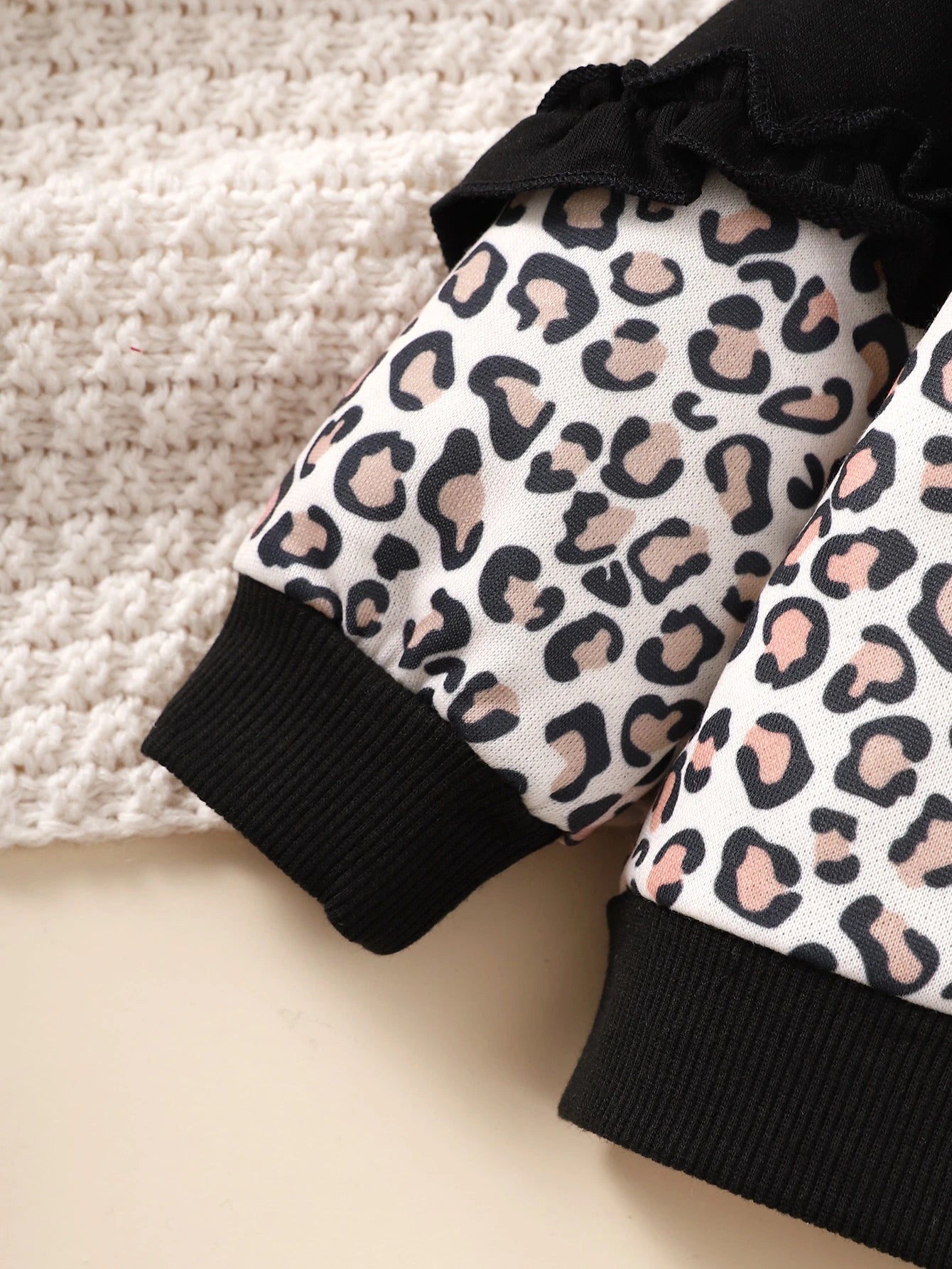 Baby Girl Leopard Print Sweatshirt & Sweatpants