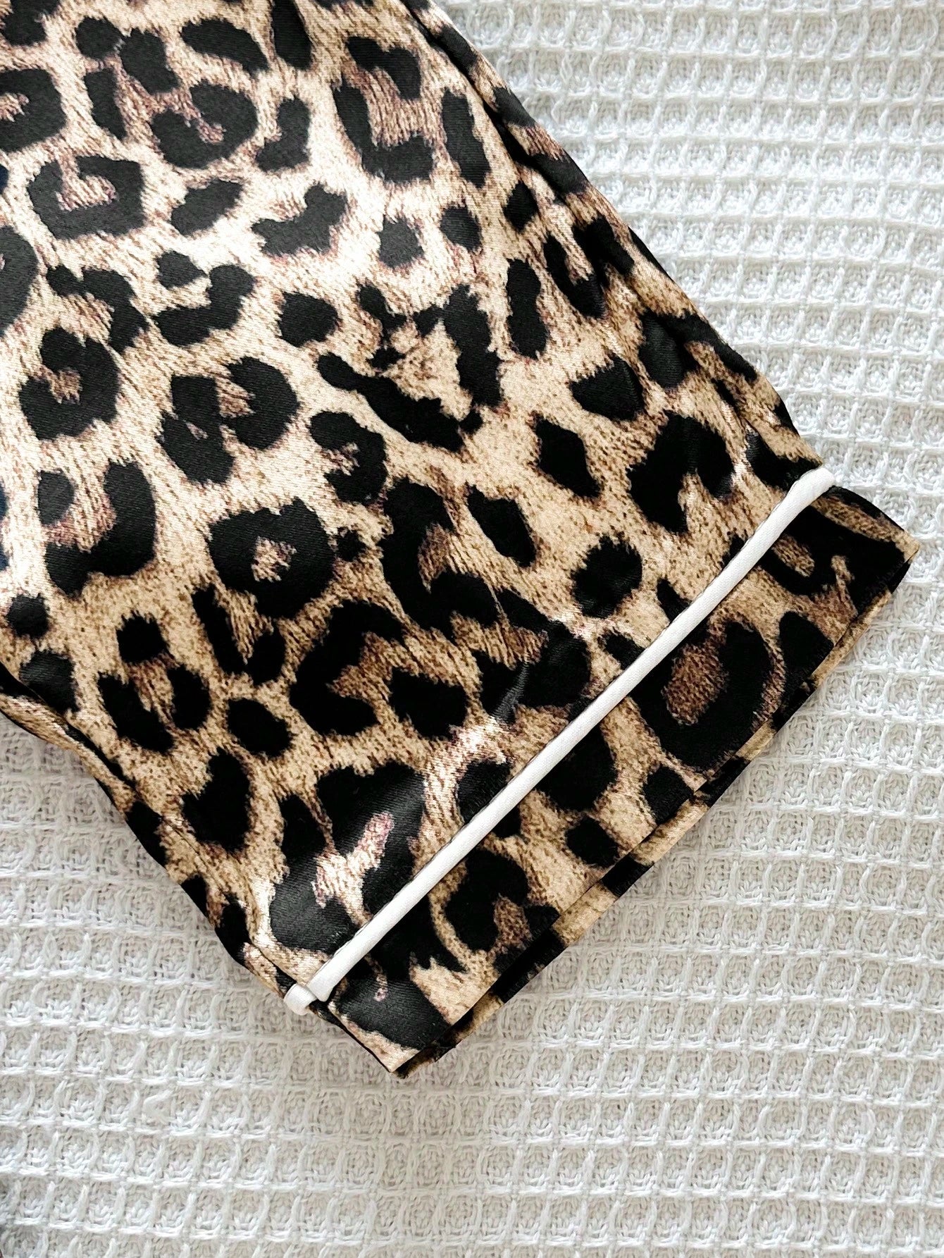 Baby Girls' Cute Leopard Print Lapel Long Sleeve Pajama Set