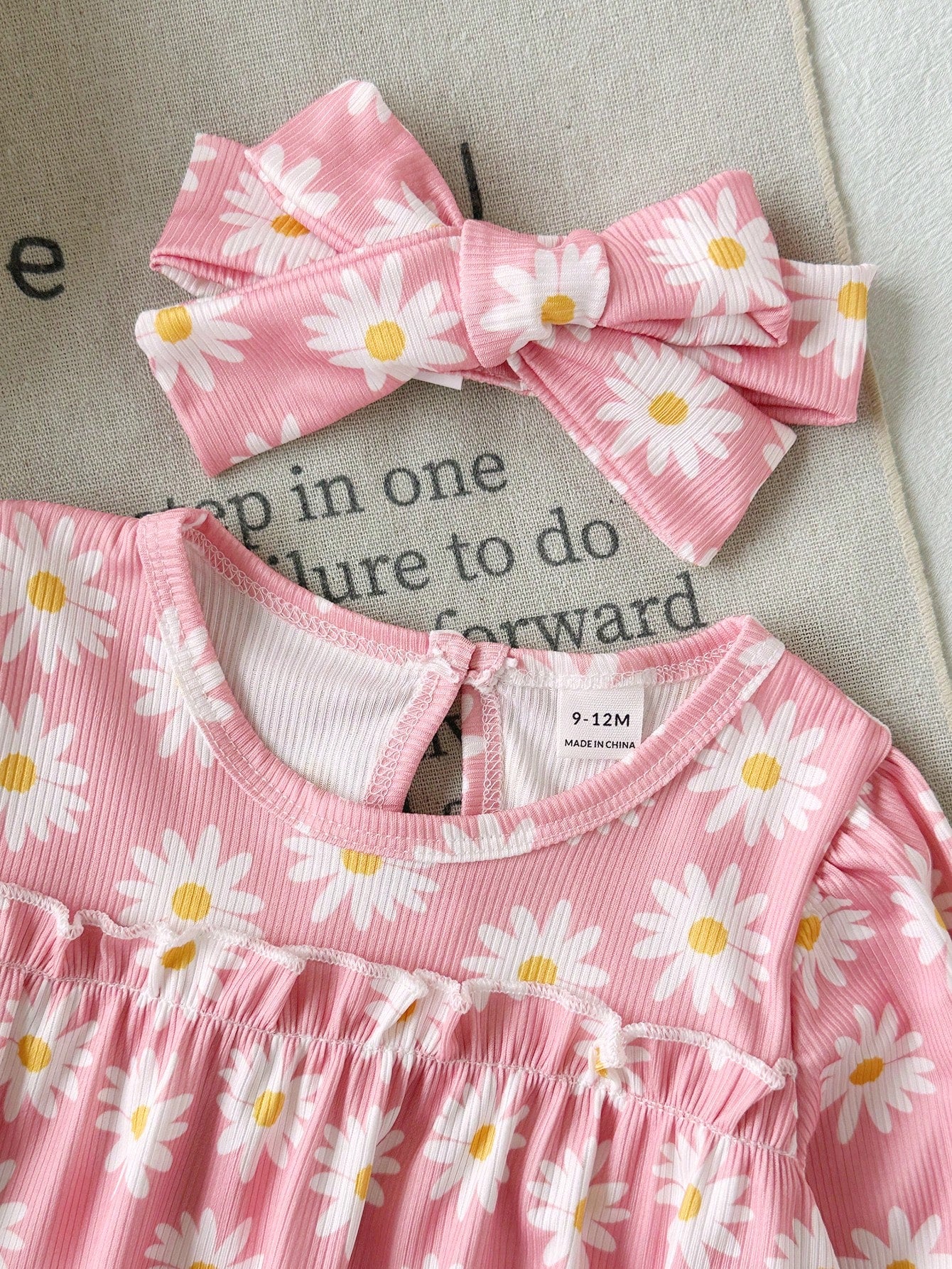 Baby Girls Pink Daisy Print Long Sleeve Romper 3 Pieces Set, Round Neck Ruffle Design, Knitted Ribbed Elastic Fabric, Spring/Autumn Sweet Baby Outfit