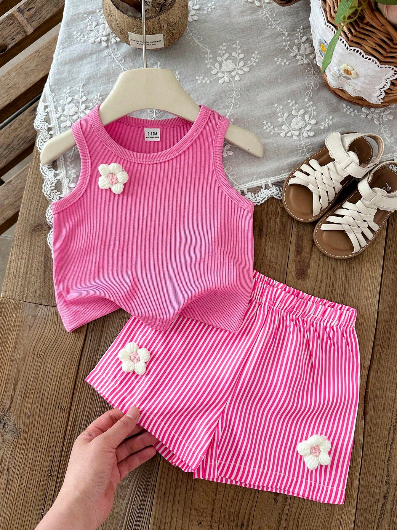 Baby Girls' Summer Tank Top Set, Pink Sweet & Gentle Style, Ribbed Sleeveless Round Neck Tank Top With Matching Casual Shorts, White 3D Flower Decoration, Simple & Cute 2-Piece Set, Slouchy Sweet Comf