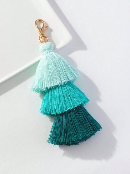 Bag Pendant, Holiday Style Bag Accessory, 3-Layer Straw Person With Tassel Pendant