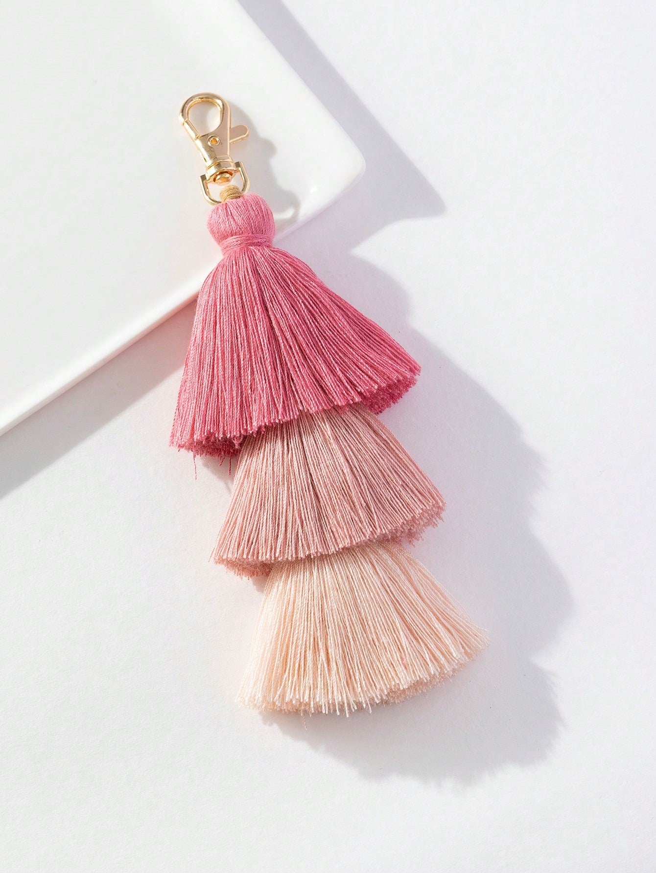 Bag Pendant, Holiday Style Bag Accessory, 3-Layer Straw Person With Tassel Pendant