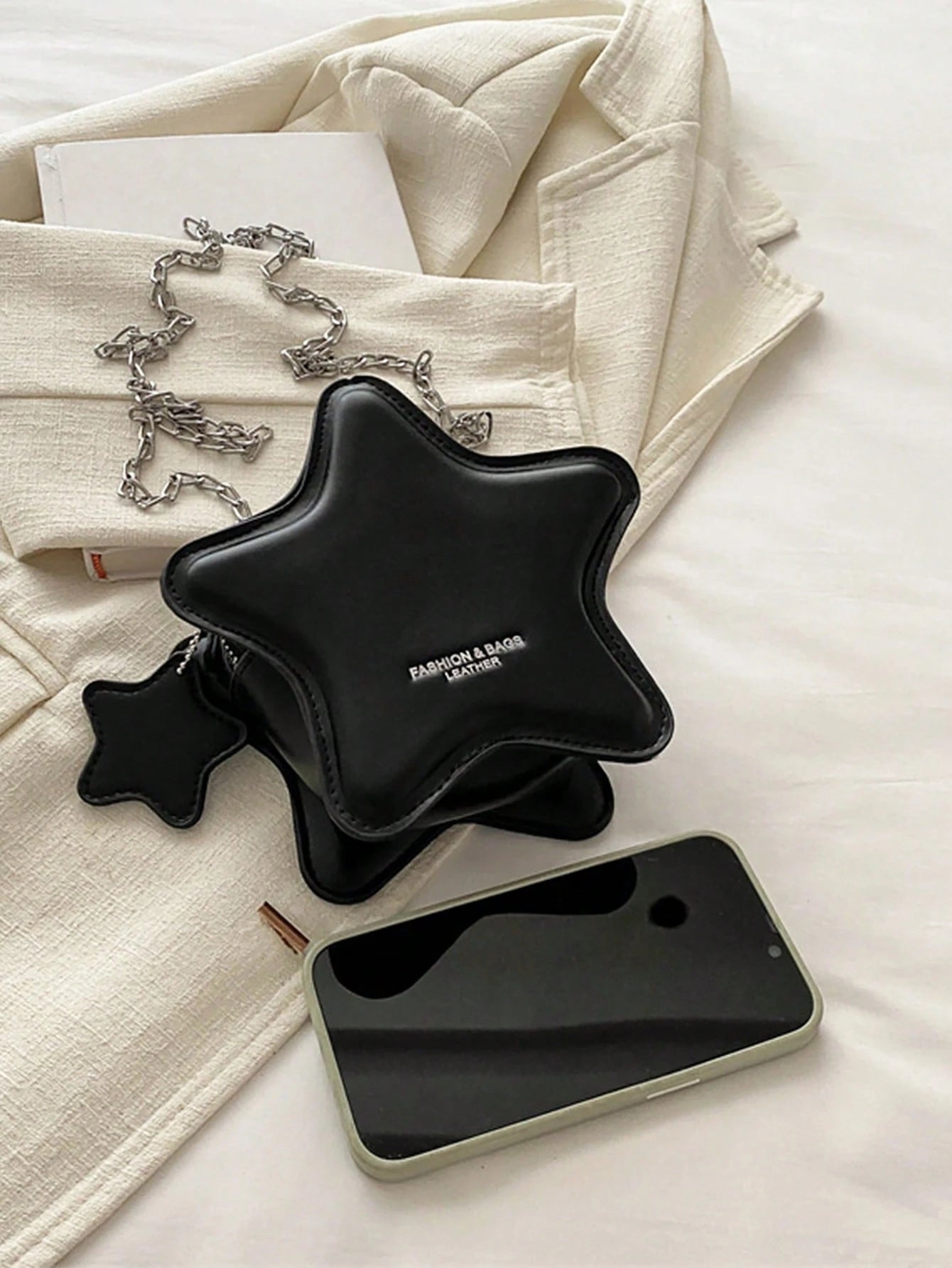 Black Cute Star Shaped Mini Crossbody Purse For Women, Silver Chain Shoulder Tote Bag,Sweet Ladies Bags For Summer Beach Date Party Daily