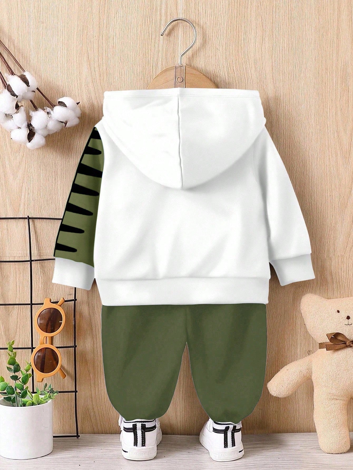 Bubblio Baby Boy Olive Green Dinosaur Cartoon Animal Cute Casual Summer Beach Sports Style 3D Graffiti Loose Knit Hoodie Sweatsuit,Autumn/Winter Soft Set