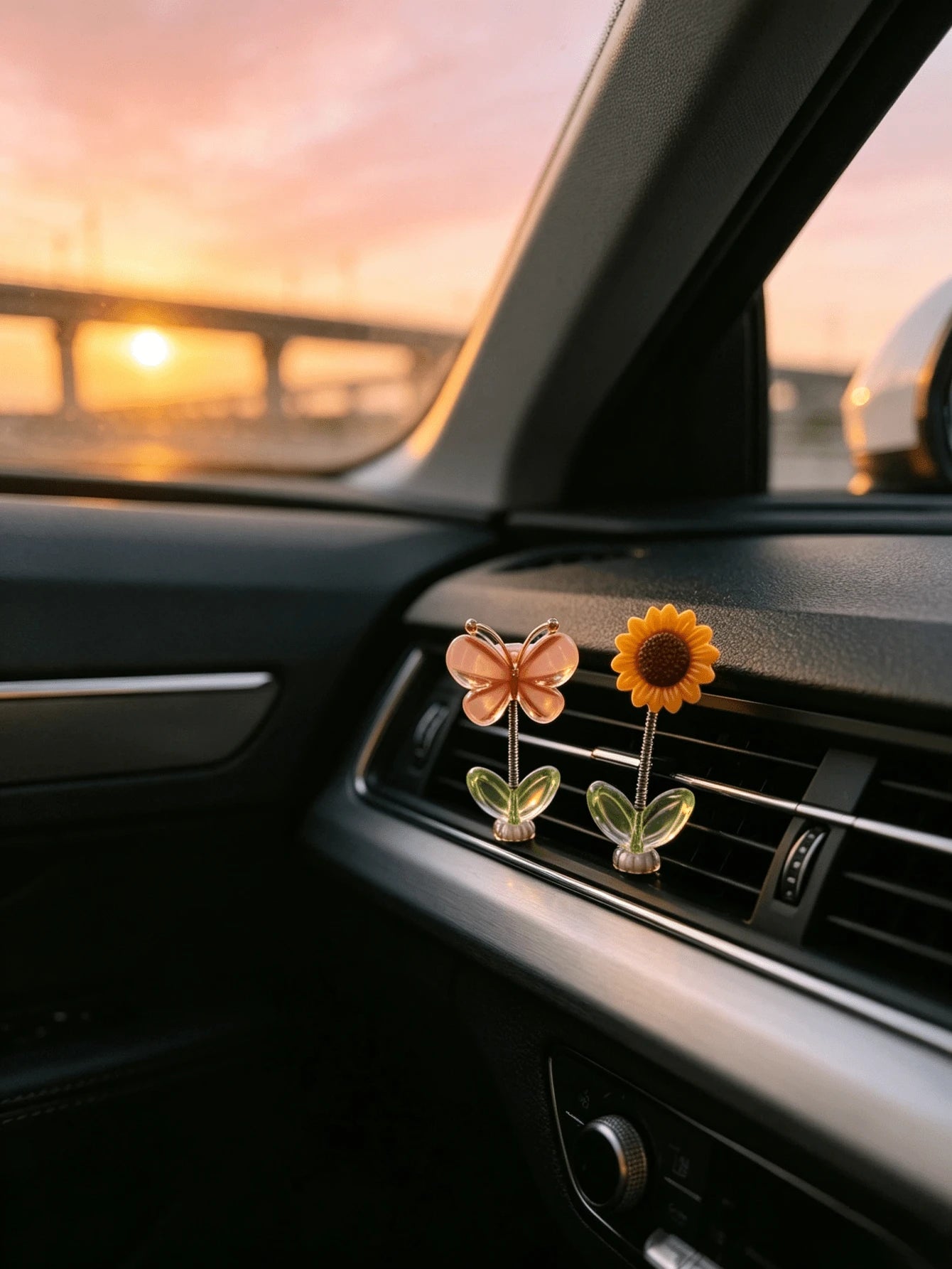 Butterfly Sunflower Spring Car Dashboard Ornament, Cute Wobbly Car Interior Decoration