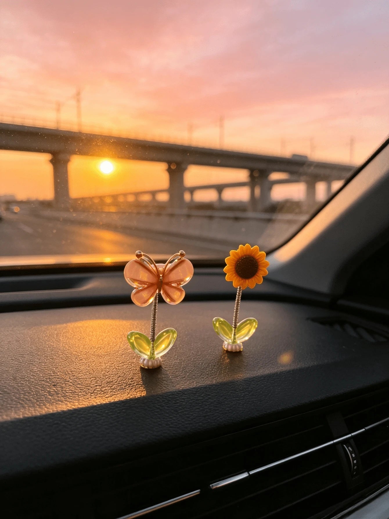Butterfly Sunflower Spring Car Dashboard Ornament, Cute Wobbly Car Interior Decoration
