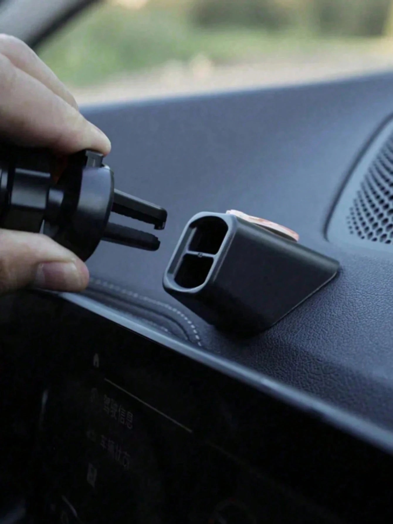 Car Phone Holder Base- Universal Holder Base Air Vent Clip Style Universal Phone Navigation Holder Base Adjustable Dashboard And Air Vent Clip Installation, L-Shaped Design, Suitable For Most Phone H
