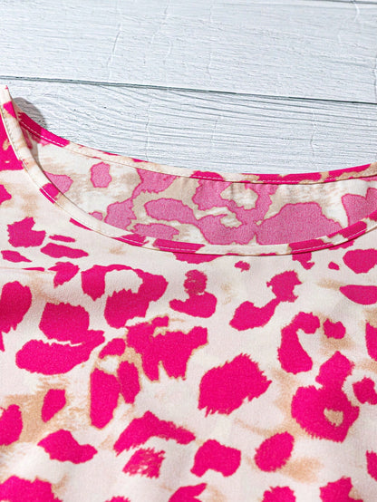 Clasi Curve Plus Size Women's Rose Red Leopard Print Round Neck Blouse,Double Layer Small Cap Sleeve Loose Top,Summer,Beige,Boho Casual Formal,Carribean