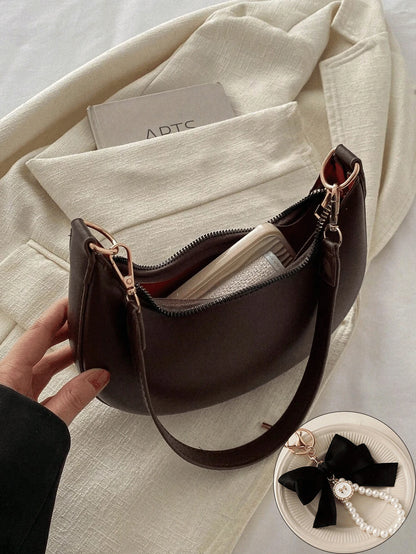 Classic Coffee Crescent Smooth Shoulder Bag For Daily Commute Elegant Old Money Shoulder Bags For Women Perfect For Winter Mochilas Bolsa
