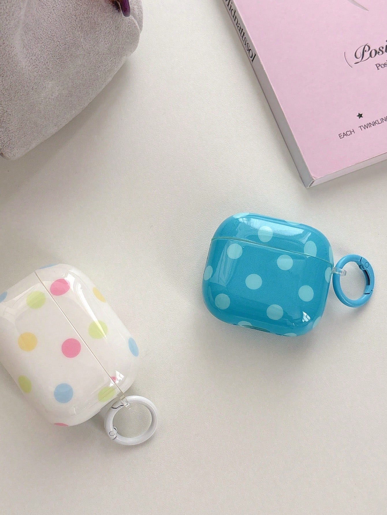 Colorful Polka Dot Pro 3 Earphone Case, Pro 3rd Generation Wireless Bluetooth 2 Charging Case Cover, Anti-Drop Minimalist Soft Non-Detachable Lid New 4 Protective Case