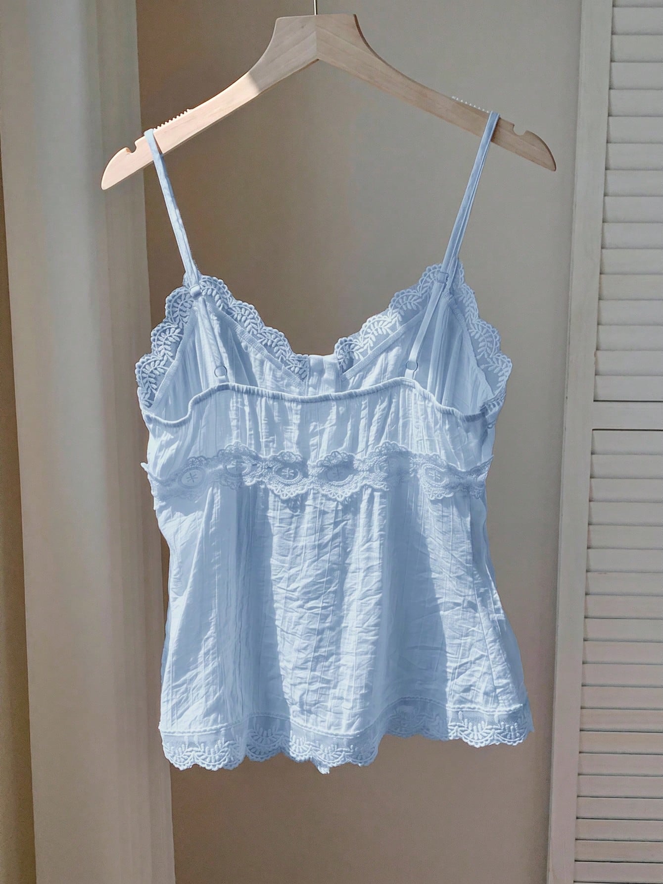 Comfortcana Women's Lace Trim Pleated Casual Elegant Versatile Daily Vacation Outing Camisole Blouse Blue Summer
