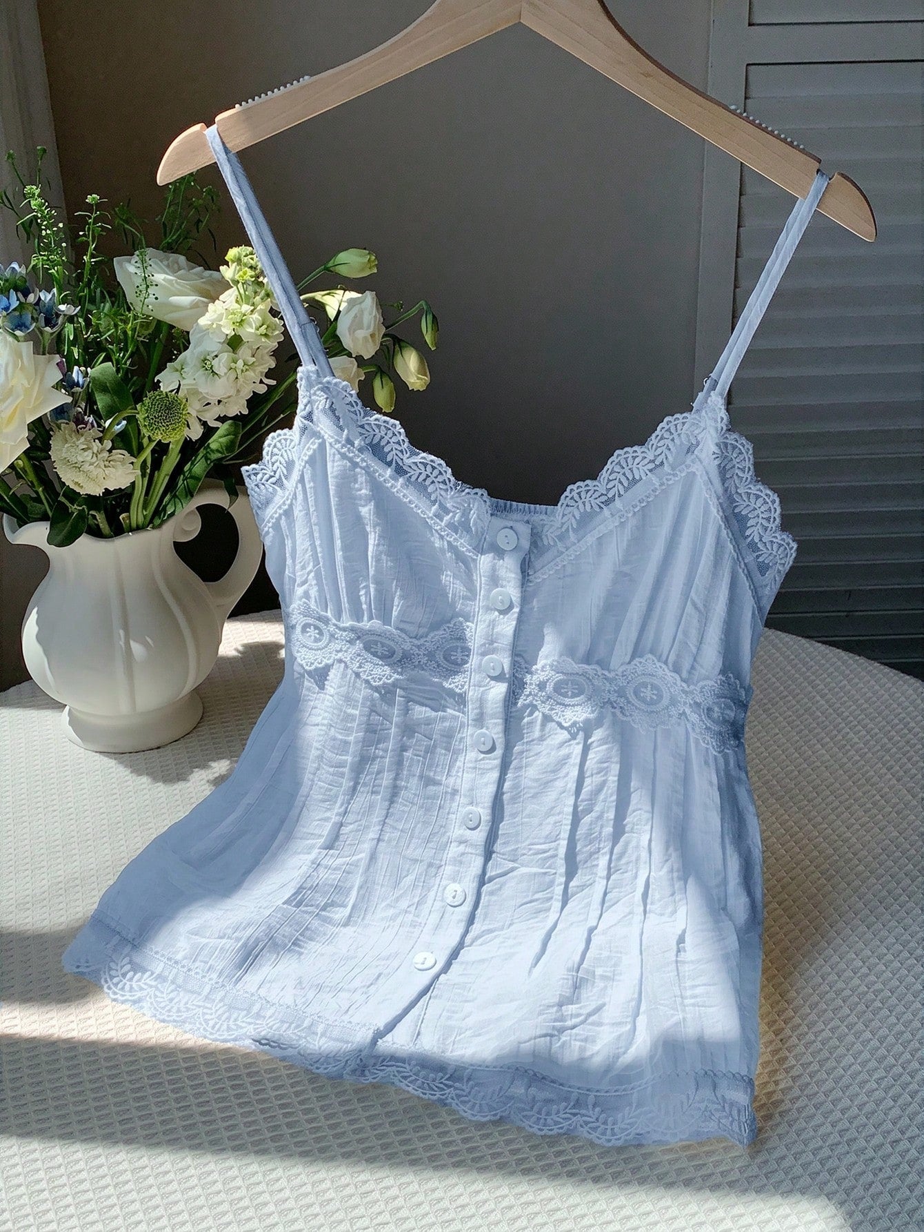 Comfortcana Women's Lace Trim Pleated Casual Elegant Versatile Daily Vacation Outing Camisole Blouse Blue Summer