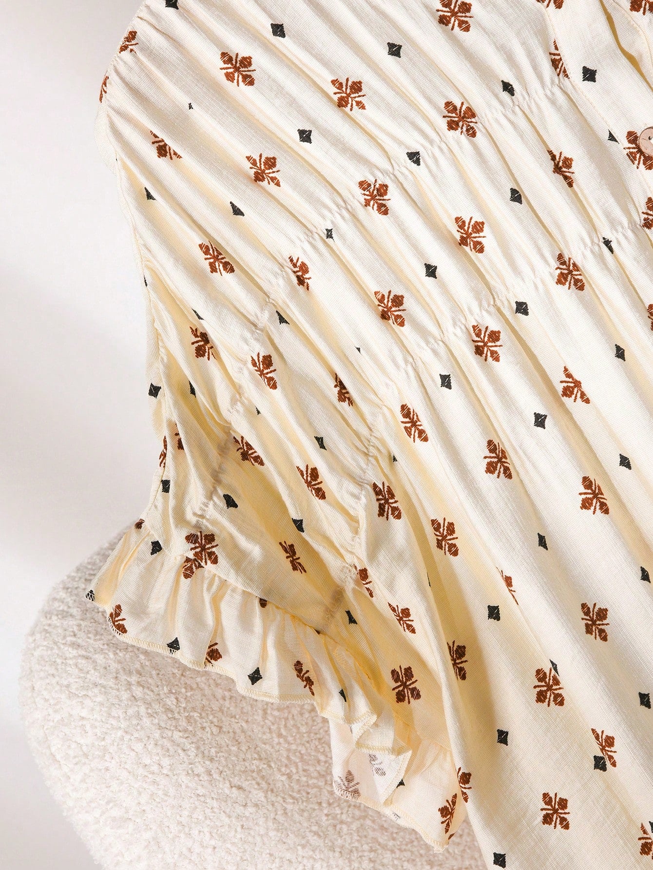 CosyJoli Beige Plus Size Women's Printed Blouse,Ruffle Trim Casual Loose Summer Boho Vacation Holiday Clothing,Smock Hem Dress Leisure Shirt Kawaii Tops