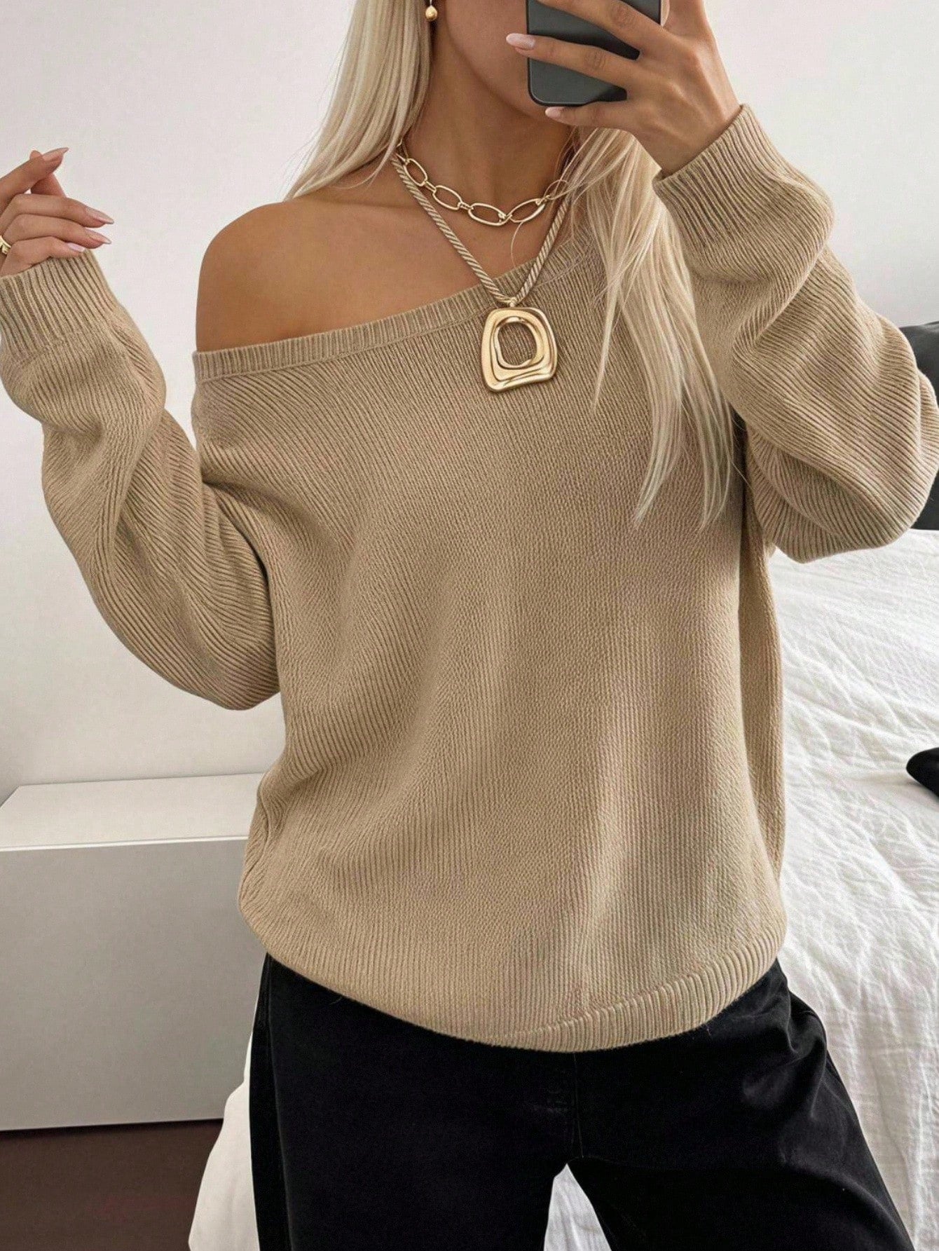 CovetEZ Women's Clothing Autumn And Winter One Shoulder Off-Shoulder Casual Streetwear Simple White Sweater American Independence Day Flag Pattern Knitted