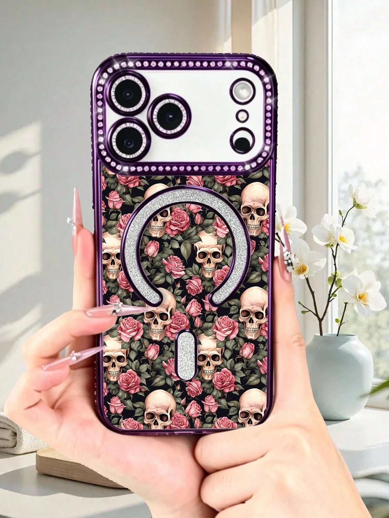 Cream-White Tulips With Fresh Green Leaves Motif, Clean And Elegant Design, Transparent Phone Case, Black Skull Rose Pattern For IPhone 17 17 Air 17 Pro 17 Pro Max Case For IPhone 16 15 14 13 12 (Inc