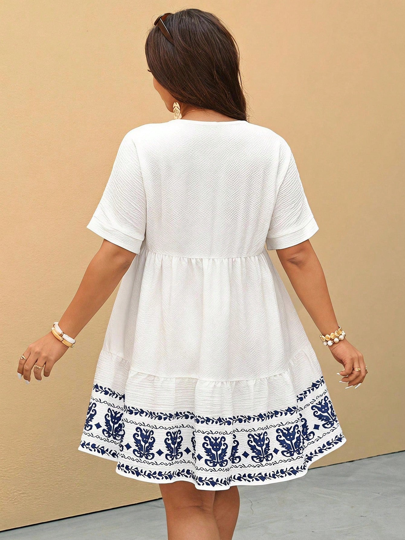 CURVE+ Plus Size Women's Casual Floral Print V-Neck Short Sleeved Dress, Summer Dress Vacation White