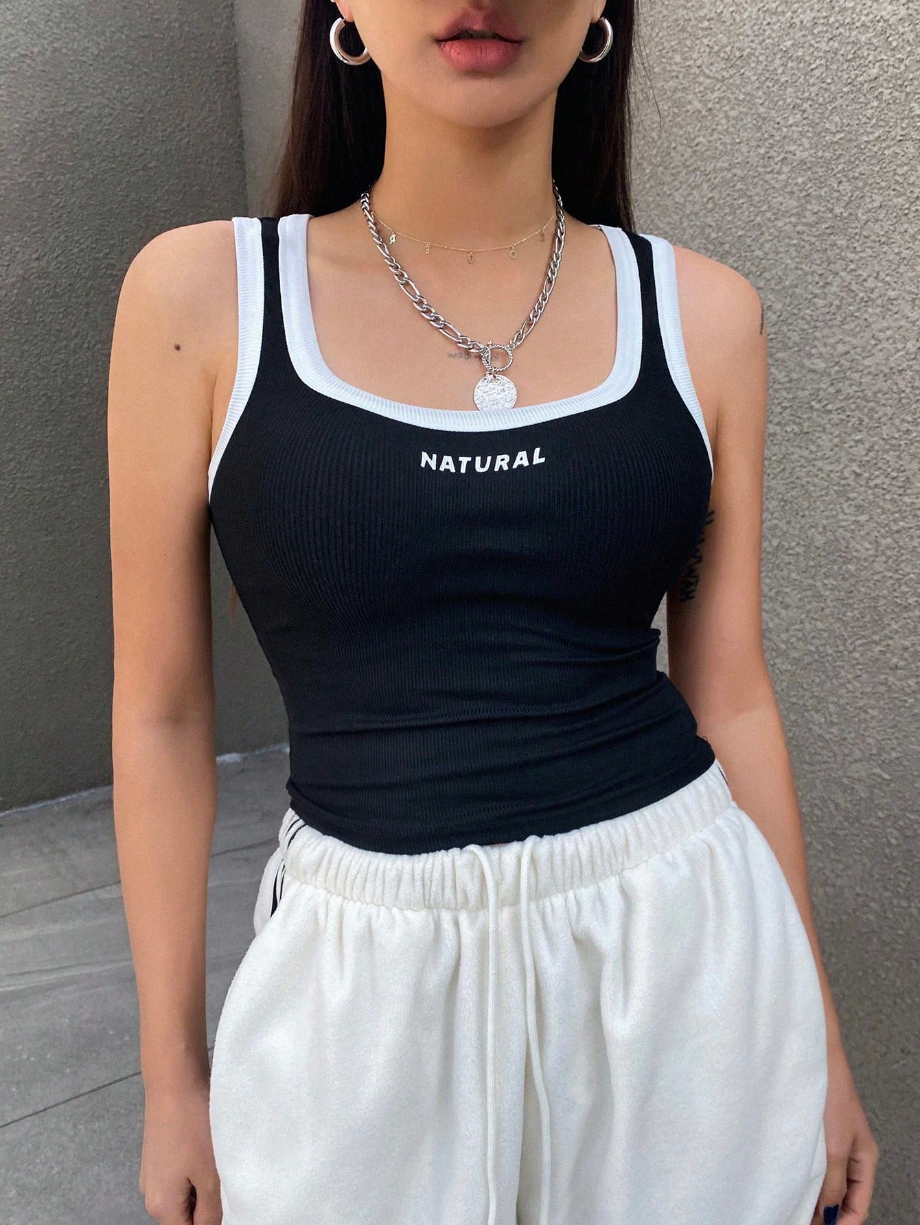 DAZY Letter Print Colorblock Trim U Neck Slim Fit Cropped Tank Top For Women