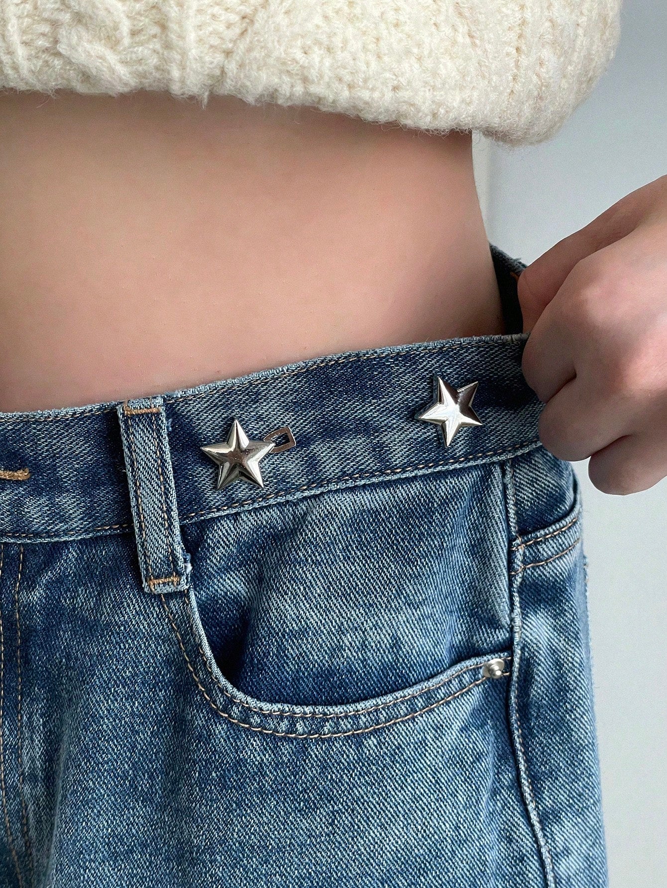 DAZY Star Shaped Button