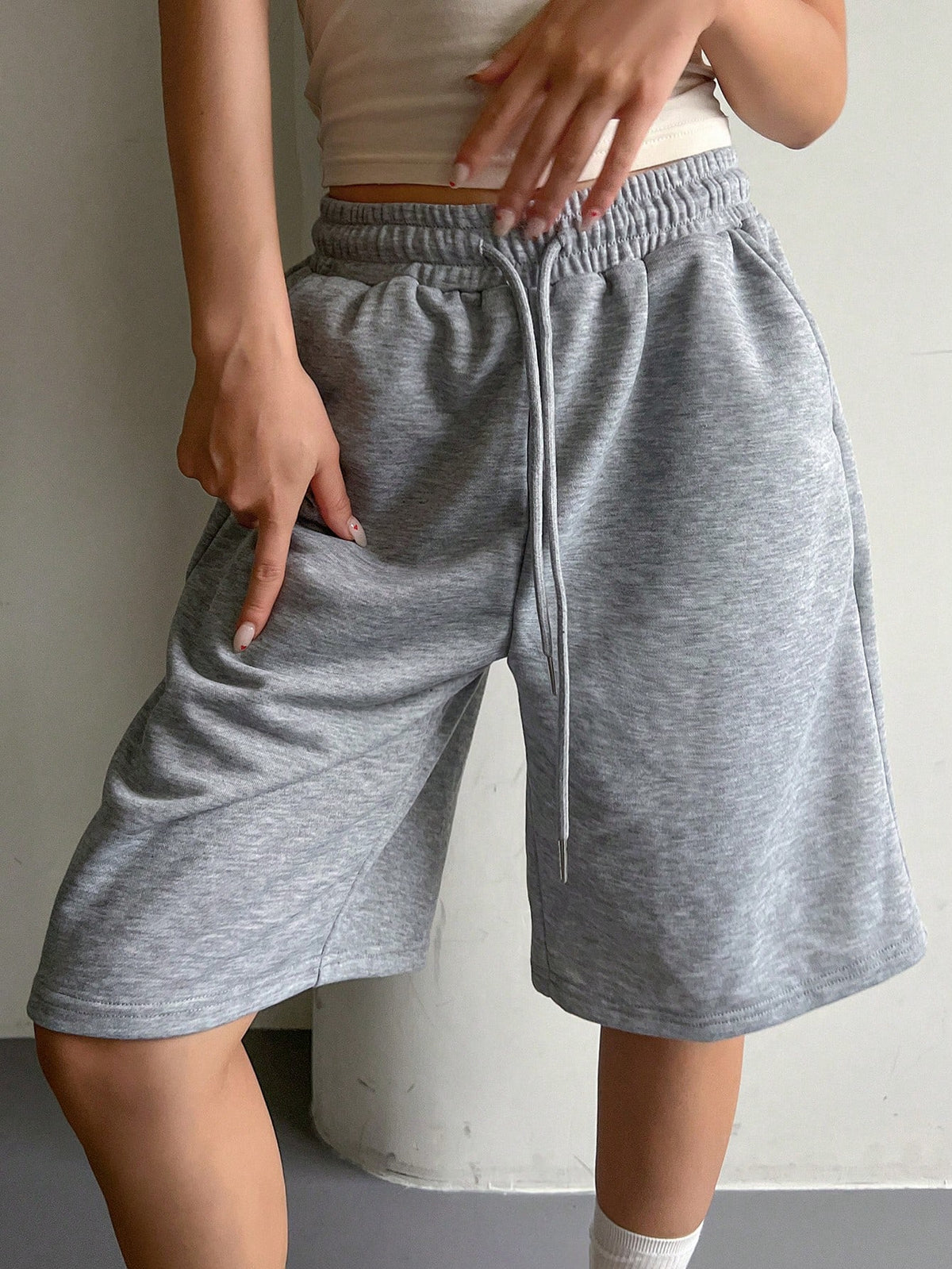 DAZY Women's Solid Color Casual Elasticated Drawstring Shorts For Daily Wear Summer Sweater Shorts